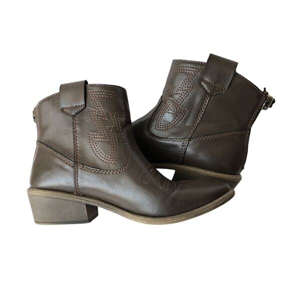 Womens American Rag Western Style Ankle Boot with Beaded Zip Back Brown 8M - Picture 6 of 11